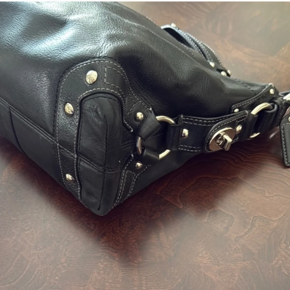 VINTAGE COACH Black Leather Carly Bag - Picture 7 of 16